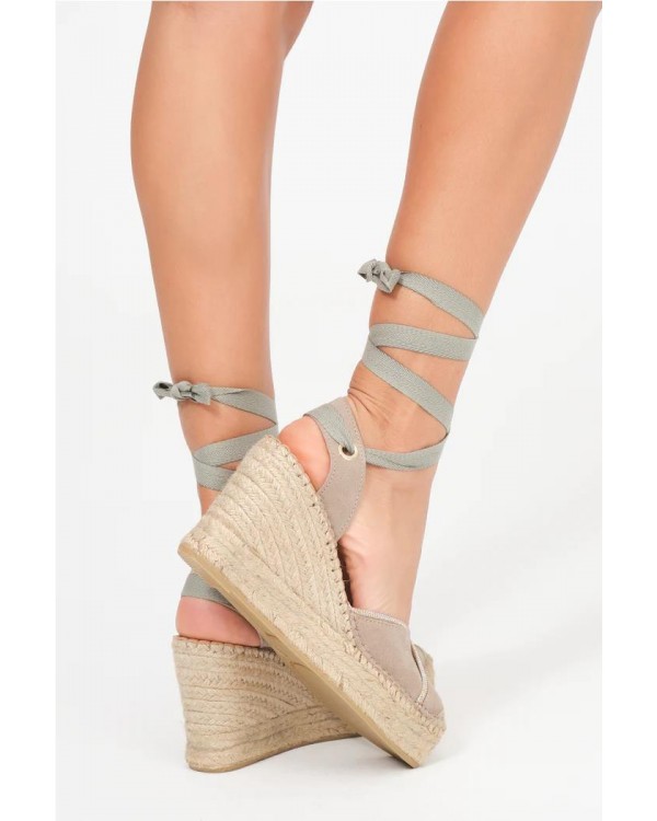 VALENCIANA LEONOR FABIOLAS