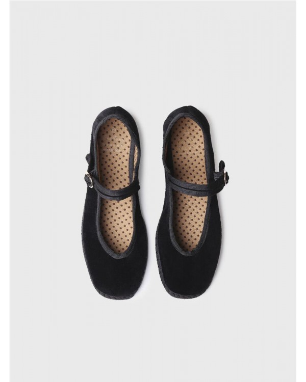 MARY JANE CLOE TONI PONS